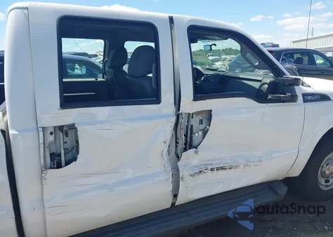 2014 Ford F-250 Xl из США, поврежденный, VIN 1FT7W2A69EEA82400